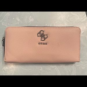 Guess zip wallet